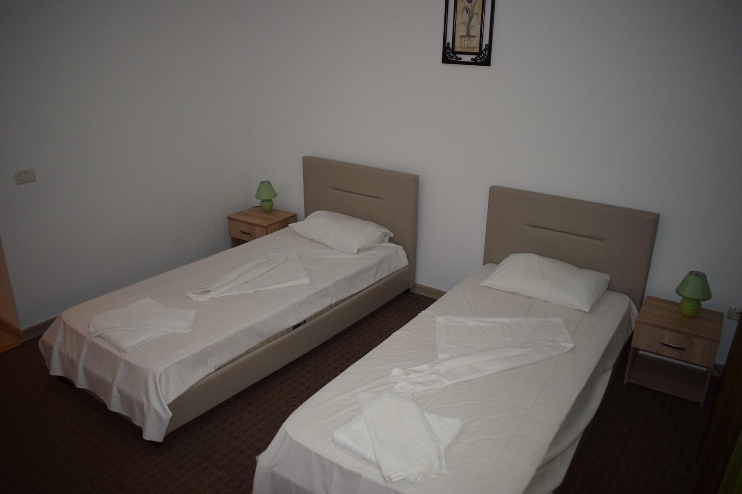 Hotel Ibiza Eforie Nord Buitenkant foto