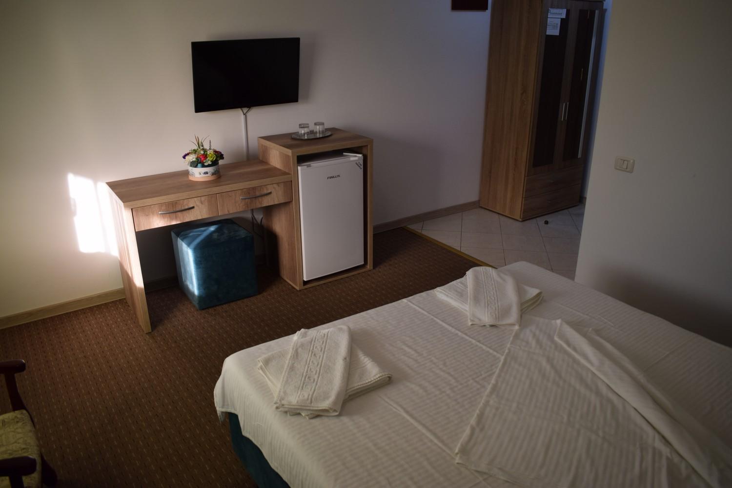 Hotel Ibiza Eforie Nord Buitenkant foto